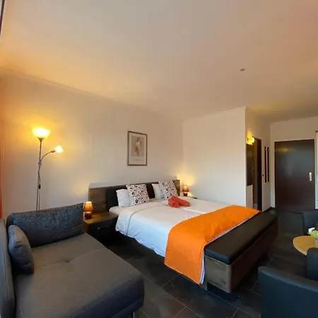 Filoxenia 布特亚丁根